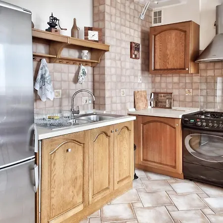 Izabelin Apartamento *